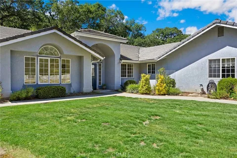 $1,200,000 | 12055 Cenegal Road, Atascadero, CA 93422