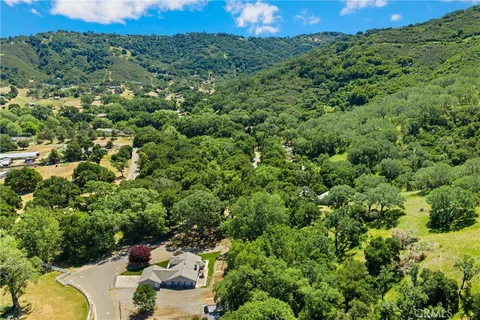 $1,200,000 | 12055 Cenegal Road, Atascadero, CA 93422