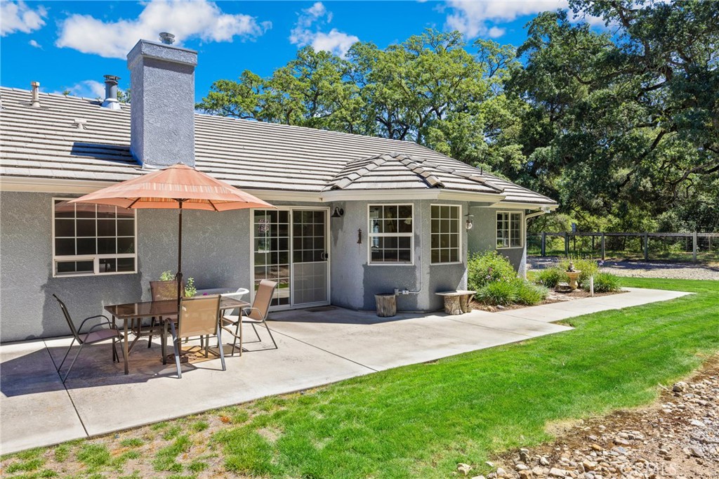 12055 Cenegal Road Atascadero, CA 93422 - Photo 37 of 46