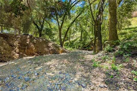 $1,200,000 | 12055 Cenegal Road, Atascadero, CA 93422