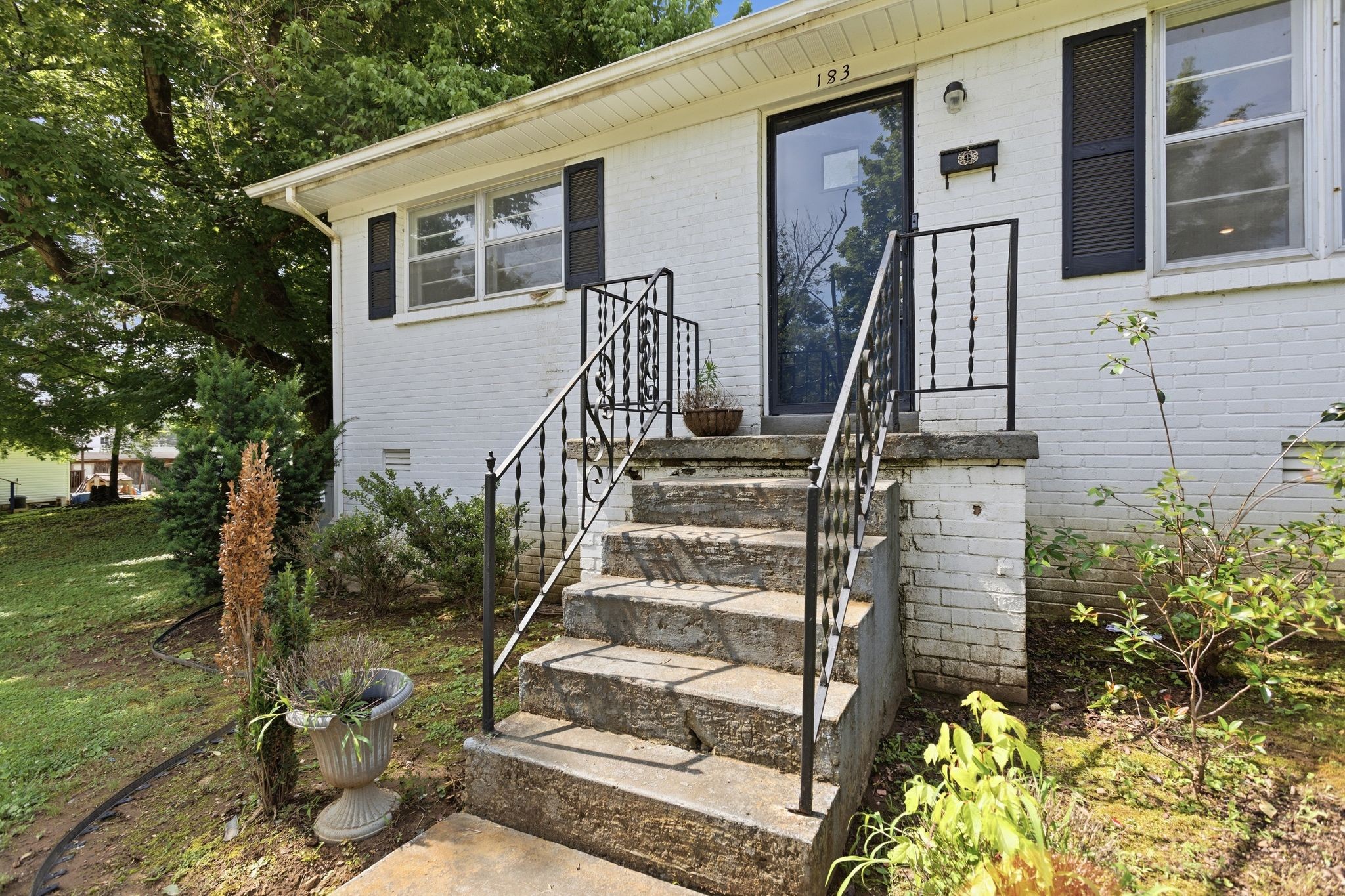 183 Gordon Street Pulaski, TN 38478 - Photo 4 of 27