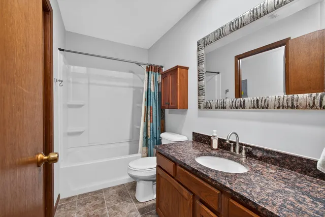 $128,000 | 800 East Iowa Street, Unit 2C, Eldridge, IA 52748