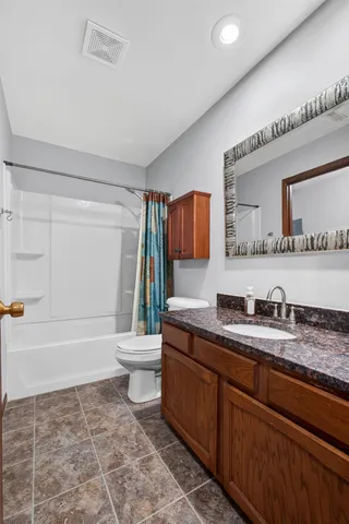 $128,000 | 800 East Iowa Street, Unit 2C, Eldridge, IA 52748