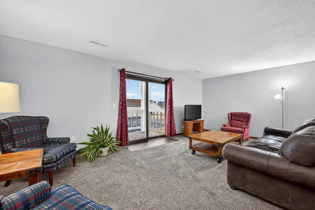 $128,000 | 800 East Iowa Street, Unit 2C, Eldridge, IA 52748