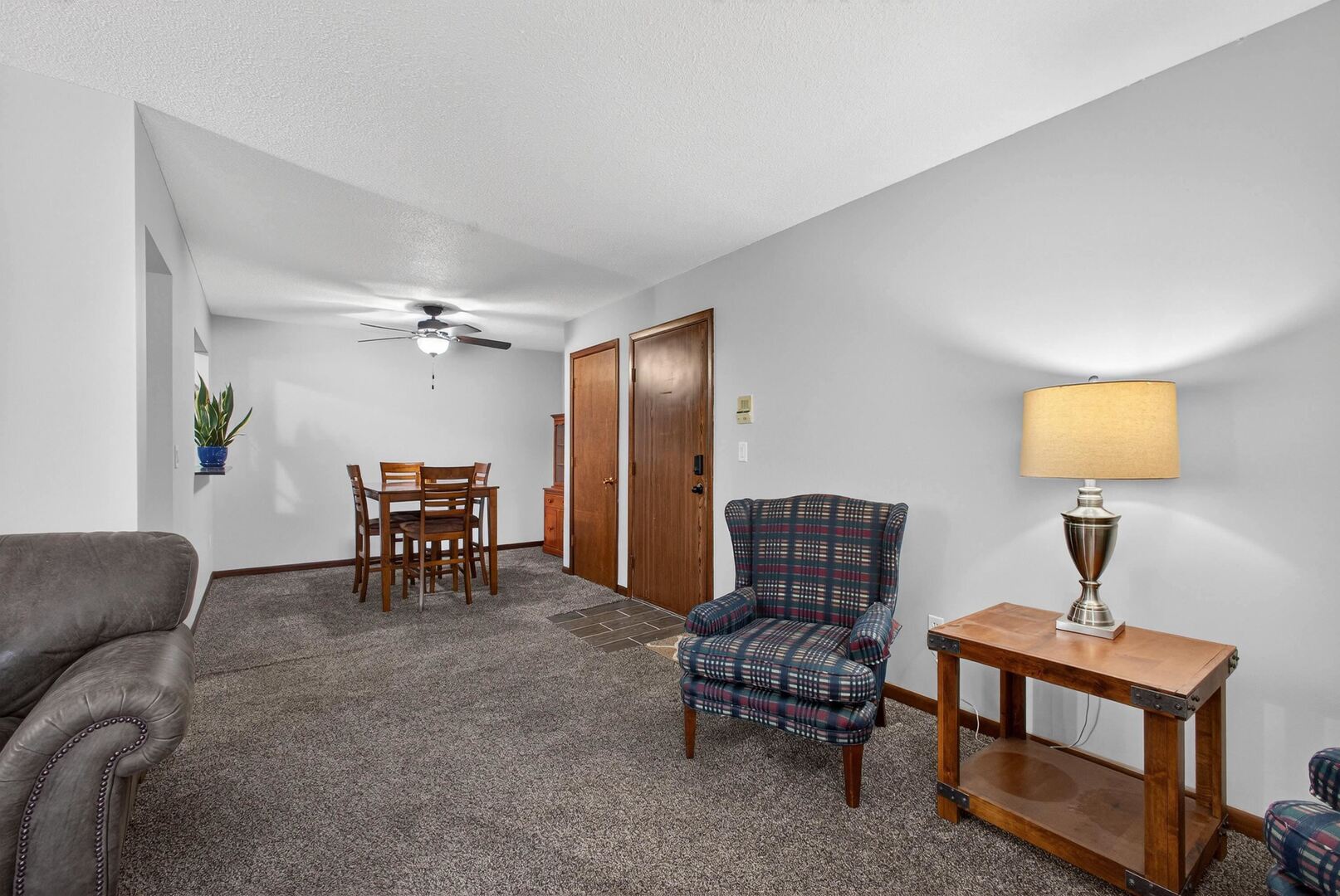 800 East Iowa Street, Unit 2C Eldridge, IA 52748 - Photo 8 of 28 a living room with furniture