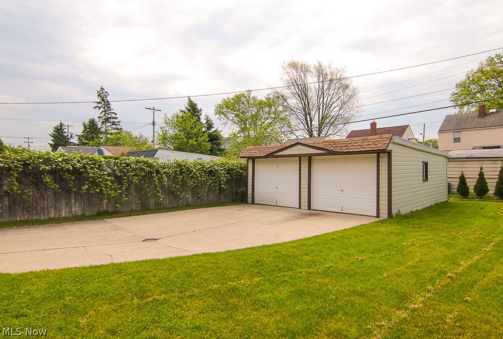 6311 Snow Road Cleveland, OH 44129 - Photo 30 of 30