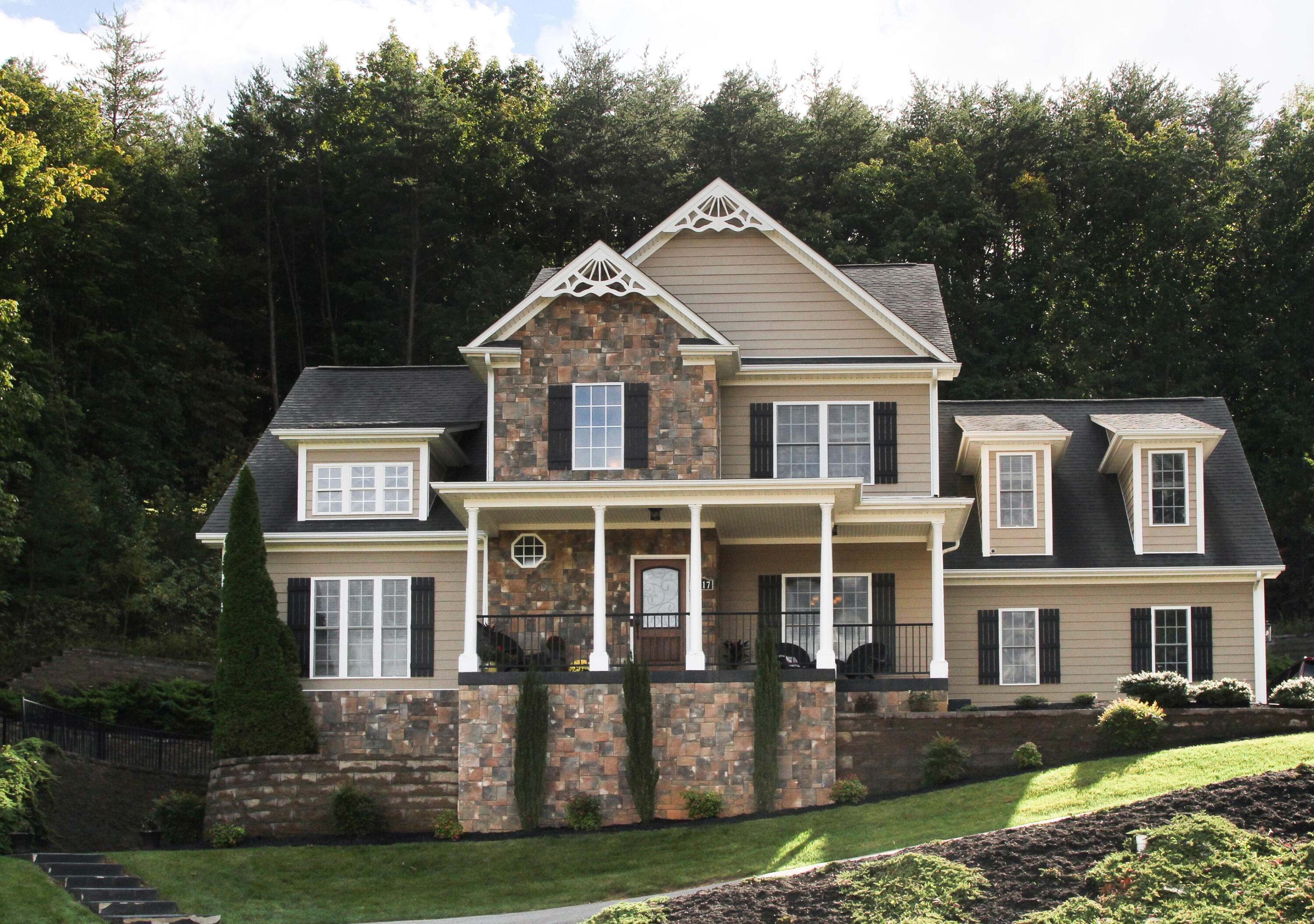 5917 Knightsbridge Road Roanoke, VA 24018 - Photo 1 of 33 5917 Knightsbridge Drive