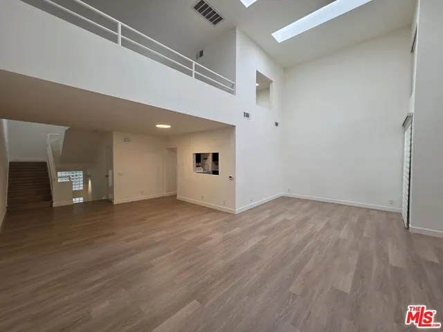 $4,750 | 1421 Greenfield Avenue, Unit 3, Los Angeles, CA 90025