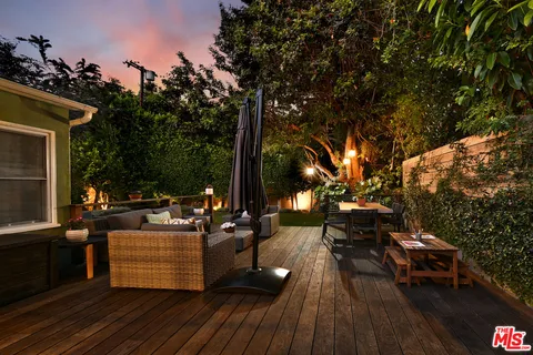 $1,250,000 | 5460 Noble Avenue, Sherman Oaks, CA 91411