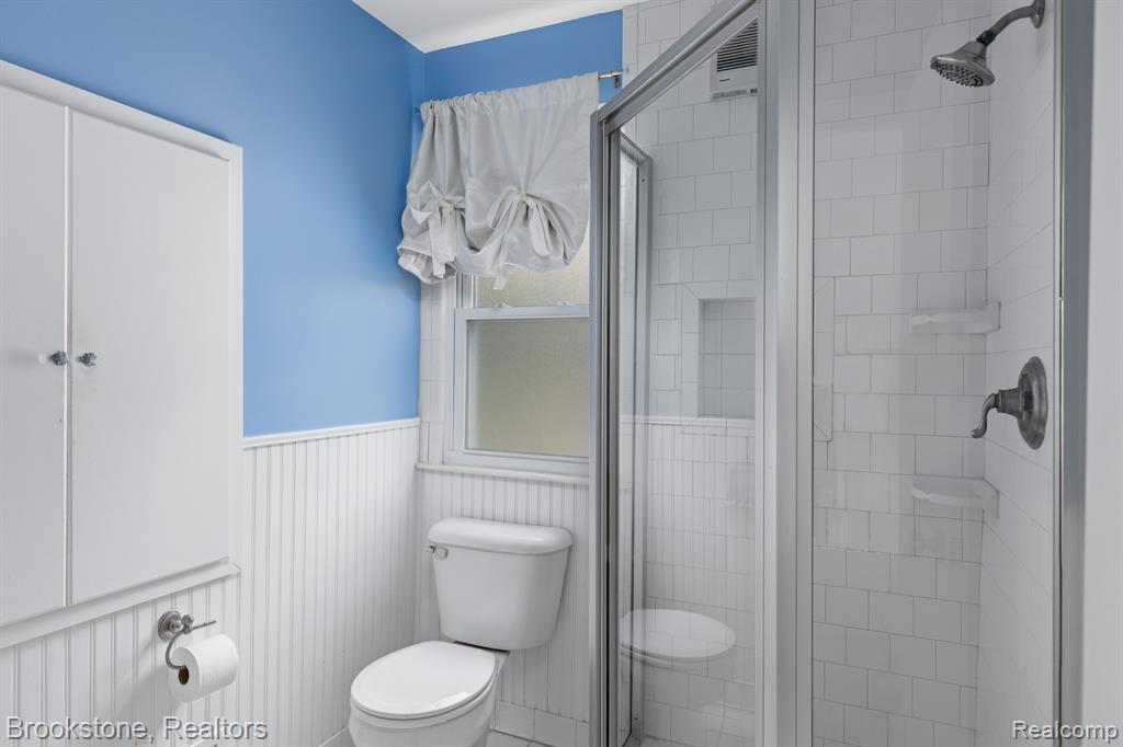 2120 Oxford Road Berkley, MI 48072 - Photo 24 of 42