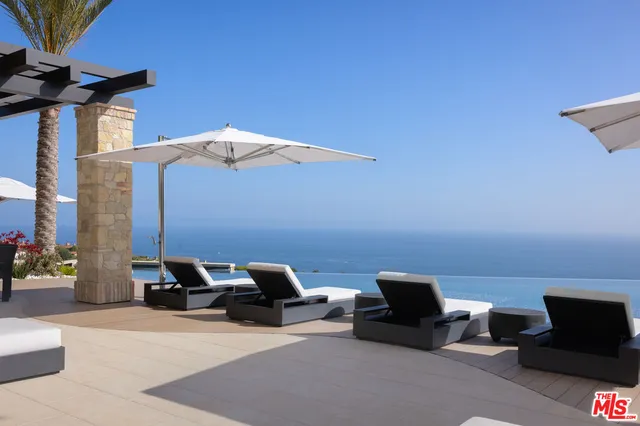 a view of a building with outdoor space