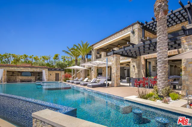 a view of a terrace with seating area