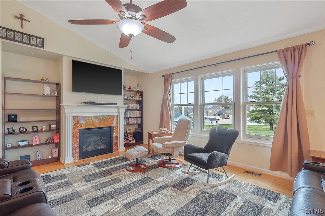 14 Laurens Way Lysander, NY 13027 - Photo 8 of 46