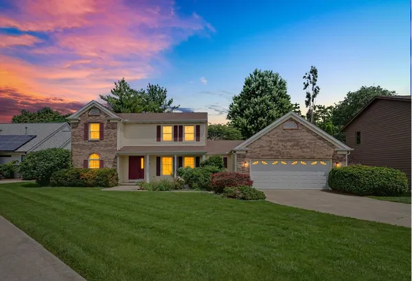 $395,000 | 2918 Robeson Park Drive, Champaign, IL 61822
