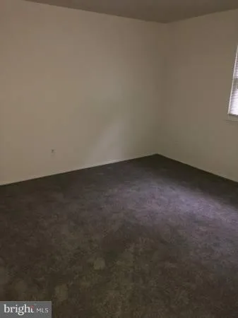 a view of room with an empty space