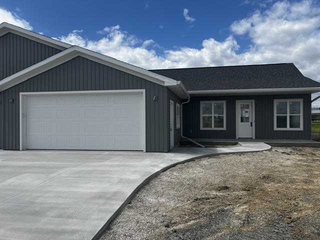 812 Lakeview Lane Ripon, WI 54971 - Photo 2 of 15