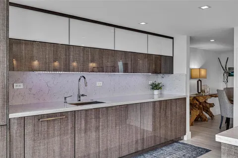 $995,000 | 1901 North Ocean Boulevard, Unit 9E, Fort Lauderdale, FL 33305