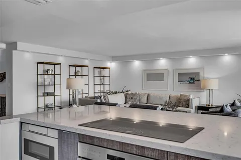 $995,000 | 1901 North Ocean Boulevard, Unit 9E, Fort Lauderdale, FL 33305