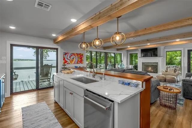 $975,000 | 128 Knott Drive, Many, LA 71449