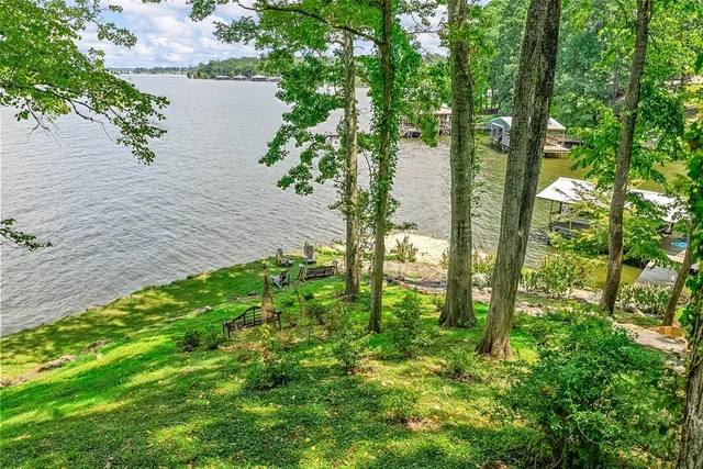 $975,000 | 128 Knott Drive, Many, LA 71449