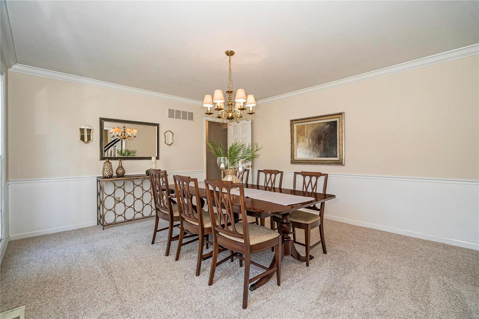 1719 Eldon Ridge Court Chesterfield, MO 63017 - Photo 7 of 39 Gallery Image 7