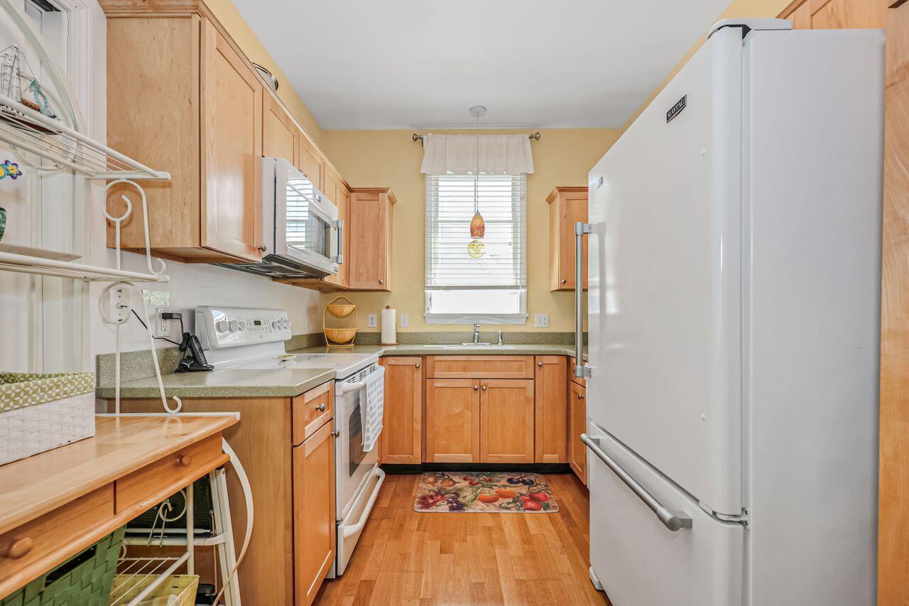 454 Post Road, Unit 105 Wells, ME 04090 - Photo 13 of 37 untitled-14-4