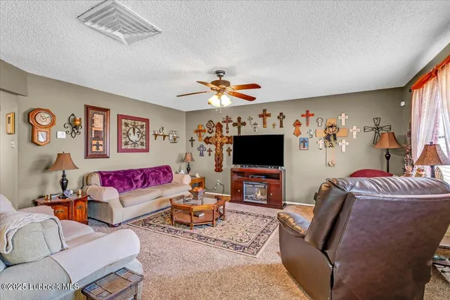 $139,900 | 310 West 5th Street, Sundown, TX 79372