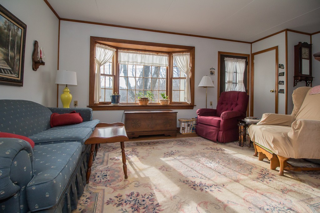22 George Street Mendon, MA 01756 - Photo 11 of 18 Gallery Image 11