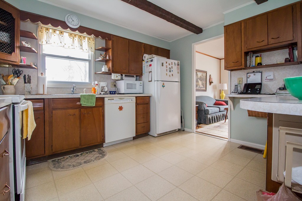 22 George Street Mendon, MA 01756 - Photo 13 of 18 Gallery Image 13