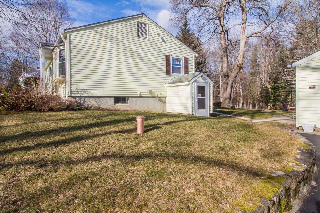 22 George Street Mendon, MA 01756 - Photo 4 of 18 Gallery Image 4