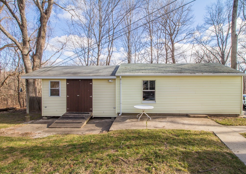 22 George Street Mendon, MA 01756 - Photo 5 of 18 Gallery Image 5