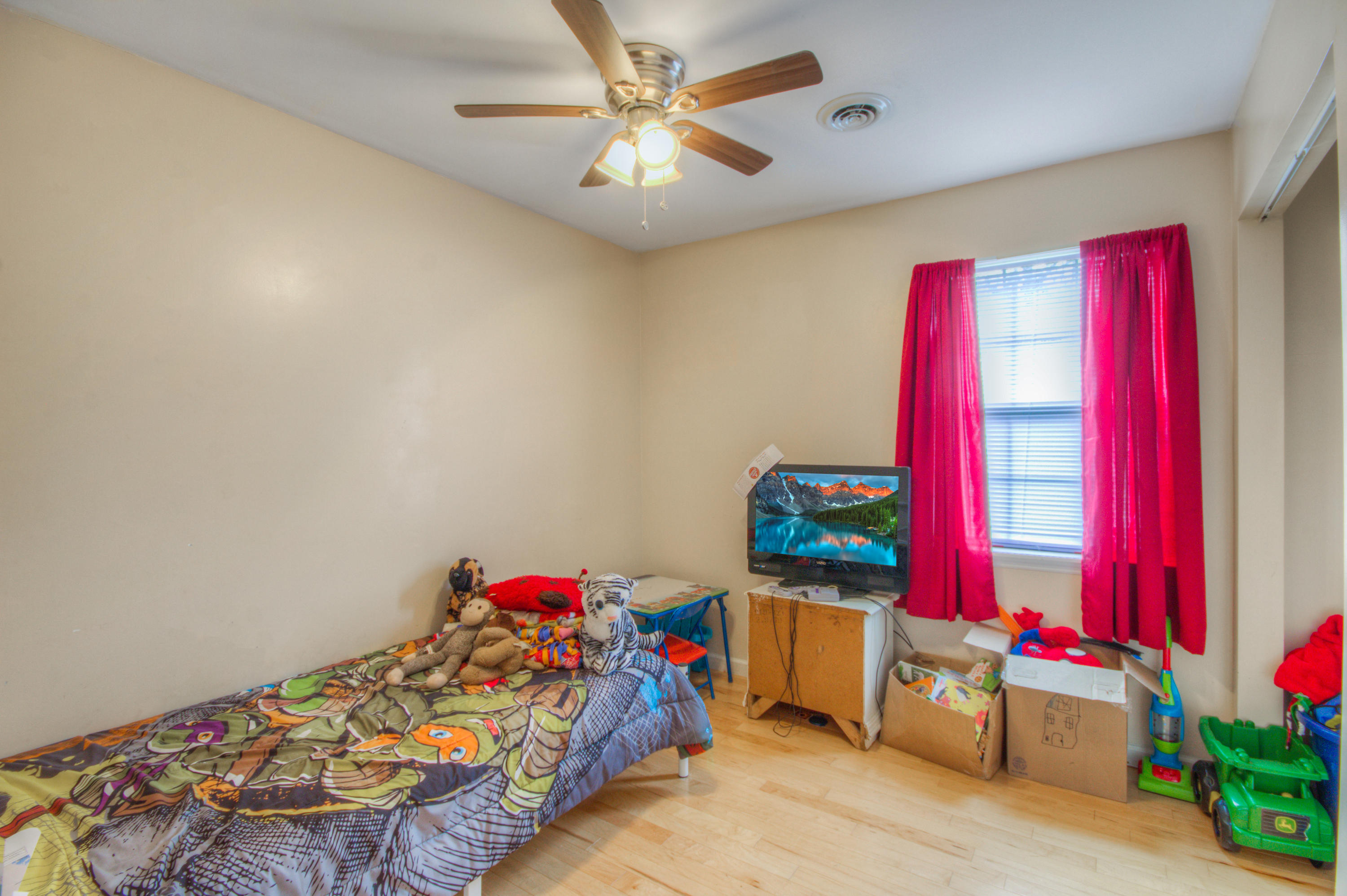 2293 Mendel Rivers Road St. Stephen, SC 29479 - Photo 6 of 12 IMG_0240_1_2