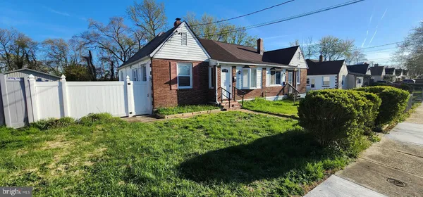 $1,800 | 623 New Jersey Avenue, Baltimore, MD 21221