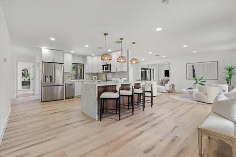 $1,187,999 | 4721 Bayview Drive, Fort Lauderdale, FL 33308