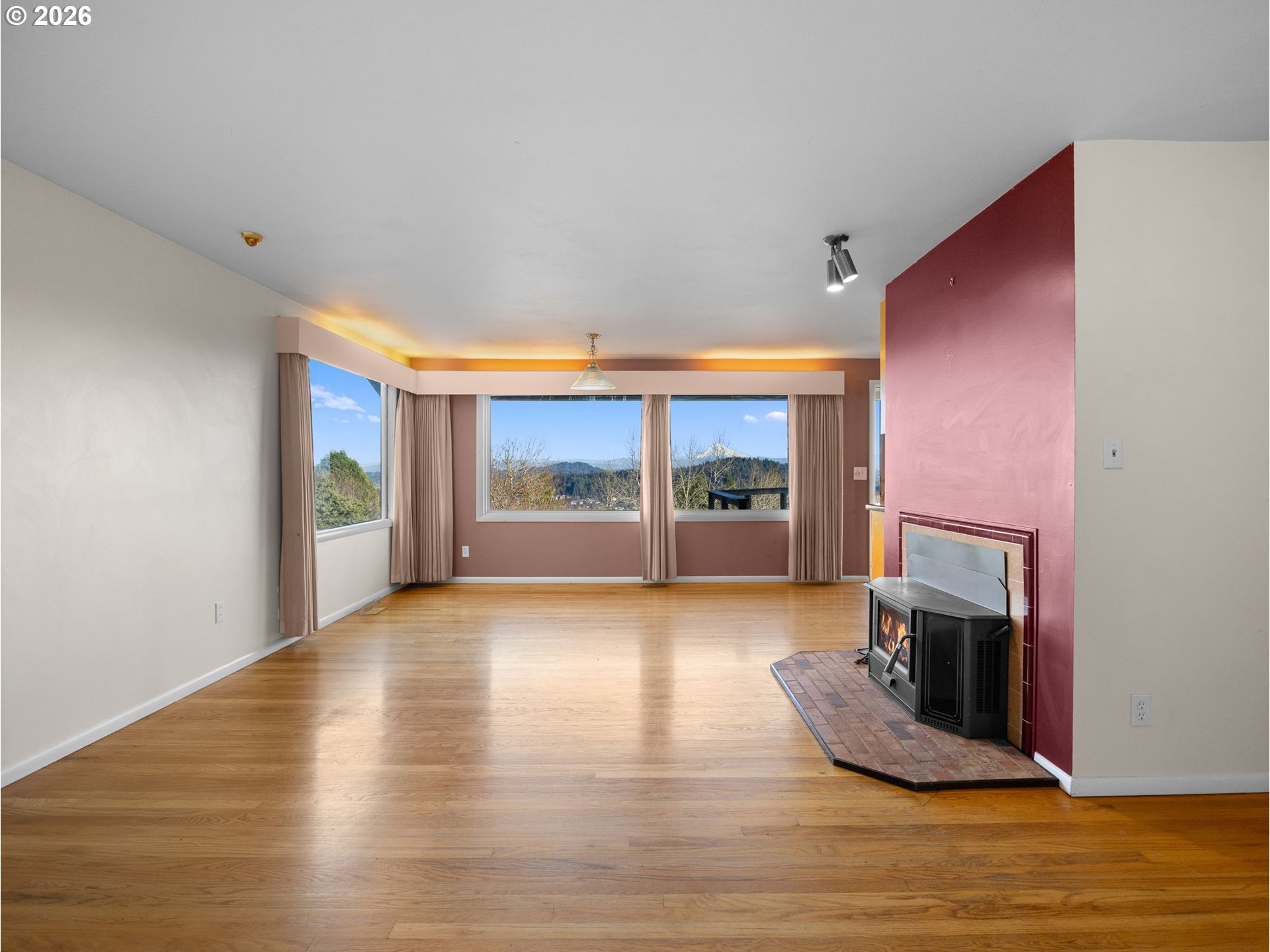 10180 Southeast Cresthill Road Happy Valley, OR 97086 - Photo 13 of 48