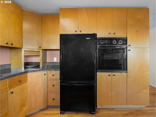 $645,000 | 10180 Southeast Cresthill Road, Happy Valley, OR 97086