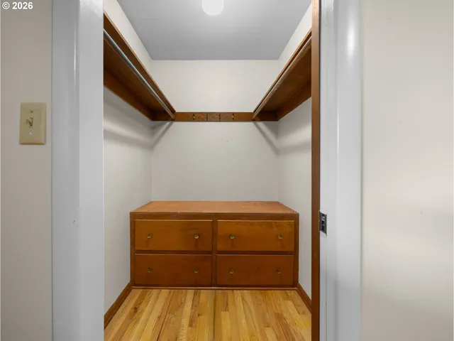 $645,000 | 10180 Southeast Cresthill Road, Happy Valley, OR 97086