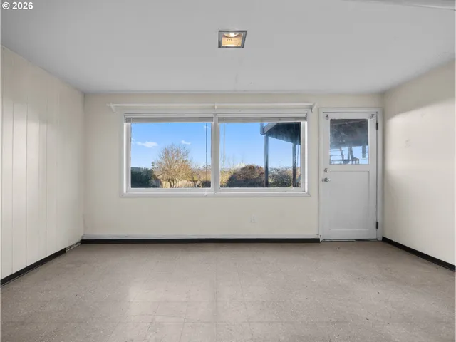 $645,000 | 10180 Southeast Cresthill Road, Happy Valley, OR 97086