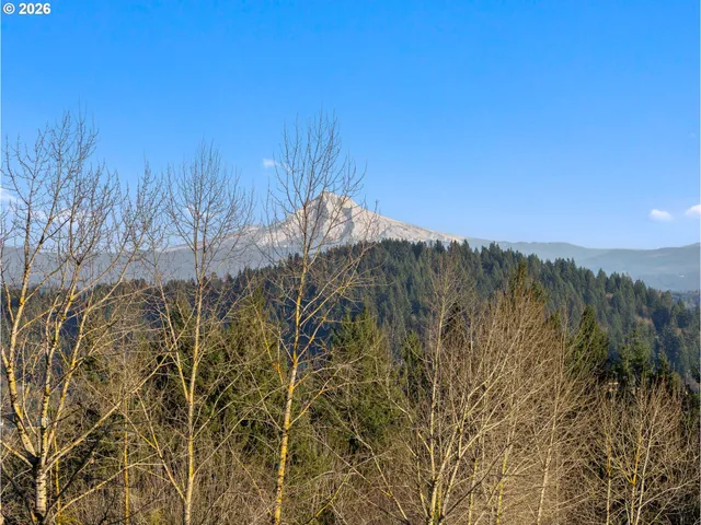 $645,000 | 10180 Southeast Cresthill Road, Happy Valley, OR 97086