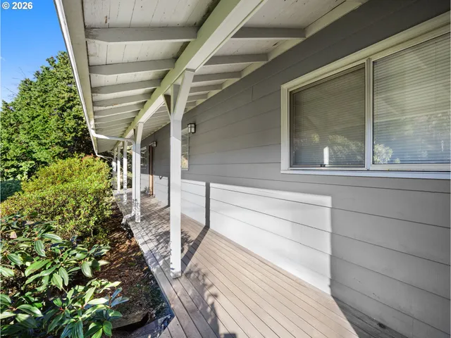 $645,000 | 10180 Southeast Cresthill Road, Happy Valley, OR 97086