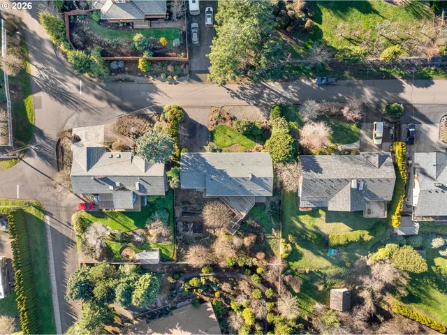 $645,000 | 10180 Southeast Cresthill Road, Happy Valley, OR 97086