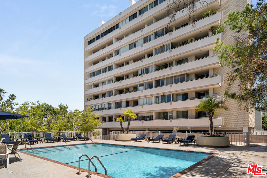 1333 South Beverly Glen Boulevard, Unit 703 Los Angeles, CA 90024 - Photo 16 of 18