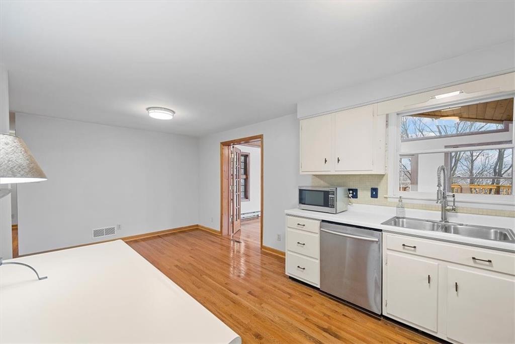 284 Coraopolis Road Robinson Township, PA 15108 - Photo 6 of 25 Gallery Image 6