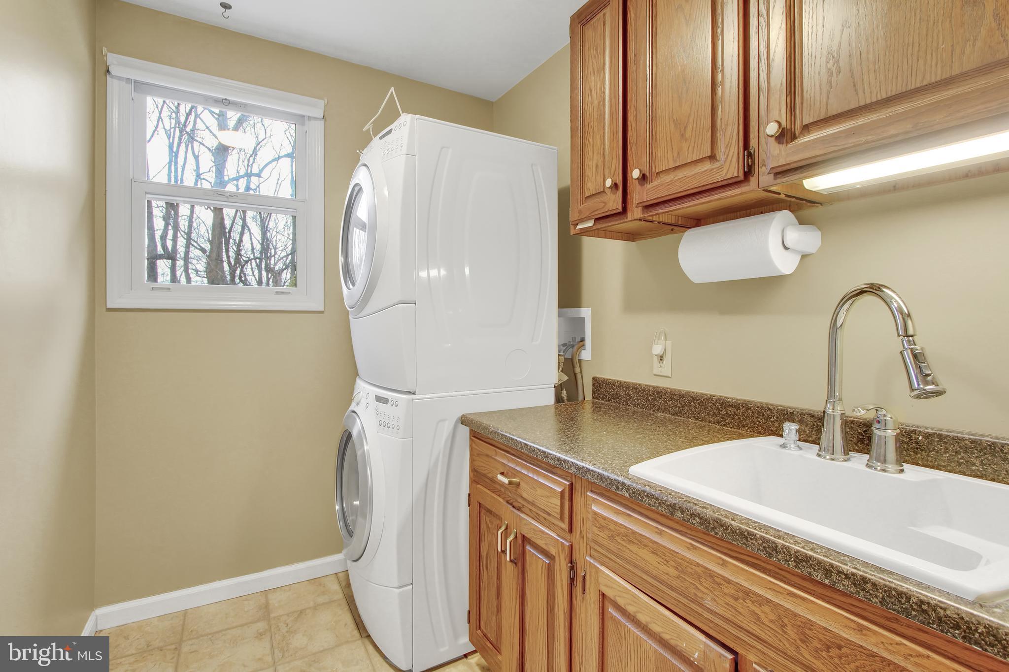 259 Governor Stable Road Bainbridge, PA 17502 - Photo 28 of 65 Main Floor Laundry