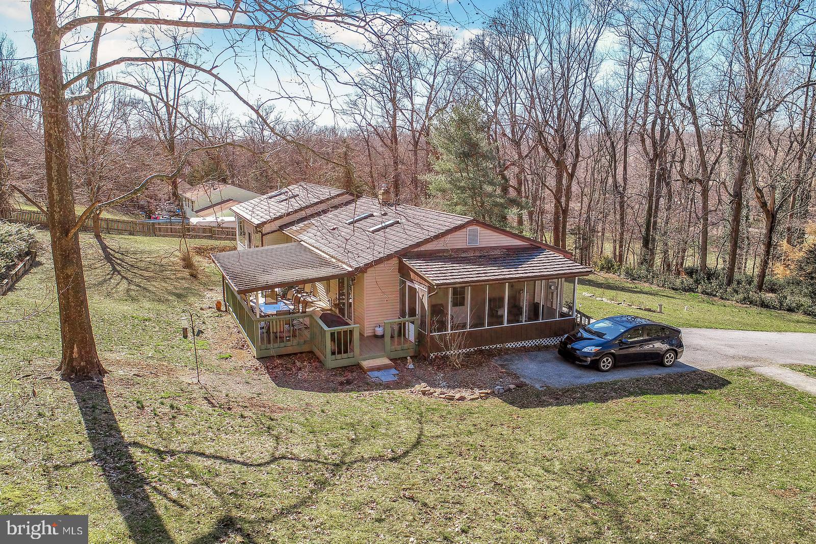 259 Governor Stable Road Bainbridge, PA 17502 - Photo 56 of 65 Side View
