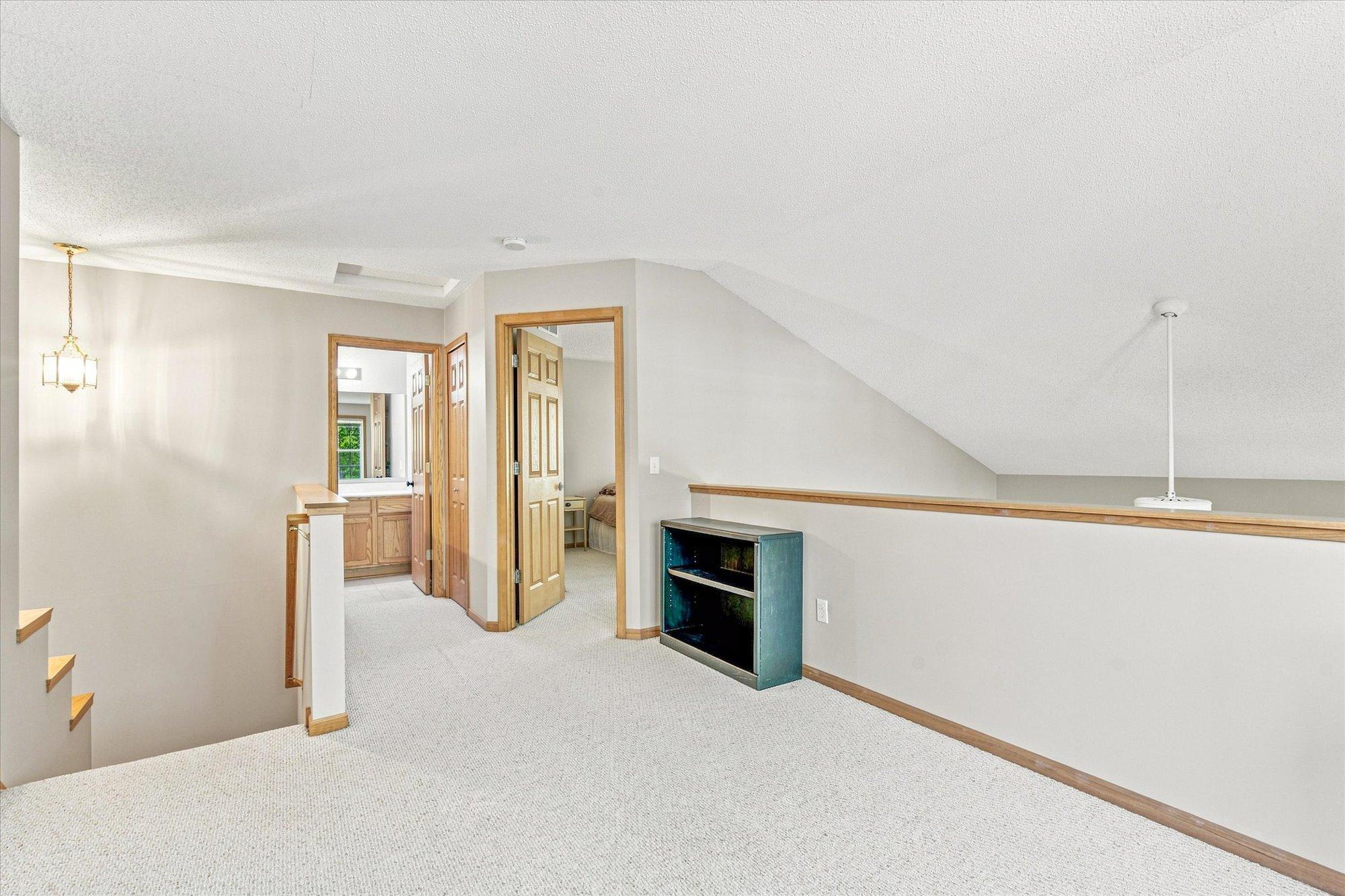 2442 Autumn Ridge Court Chanhassen, MN 55317 - Photo 26 of 43 Gallery Image 26