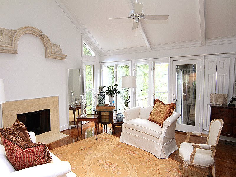 6906 Hunters Way Raleigh, NC 27615 - Photo 16 of 25 Den/Family/Great Room