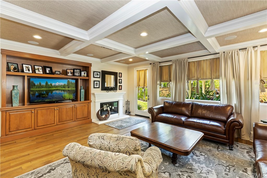 25477 Red Hawk Road Corona, CA 92883 - Photo 10 of 62 Gallery Image 10
