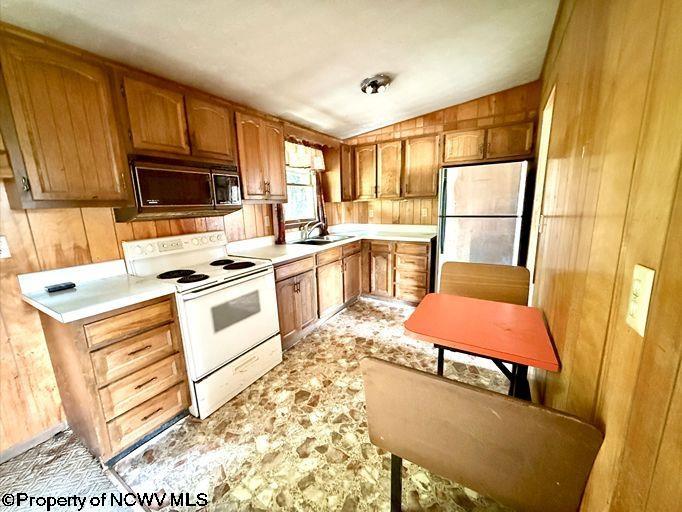 28 South Grove Avenue Reedsville, WV 26547 - Photo 4 of 16 Gallery Image 4