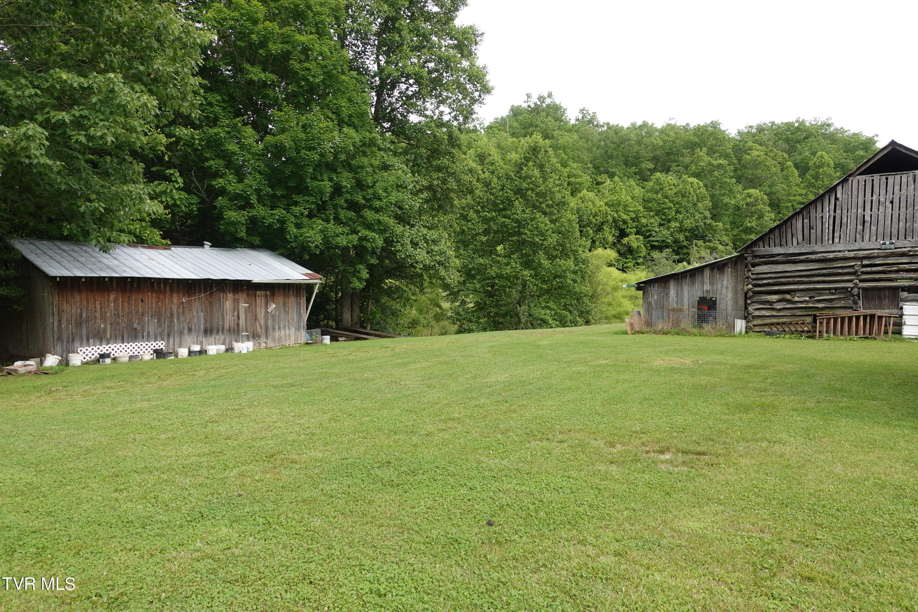 639 Dream Farm Road Birchleaf, VA 24220 - Photo 81 of 153 DSC00289